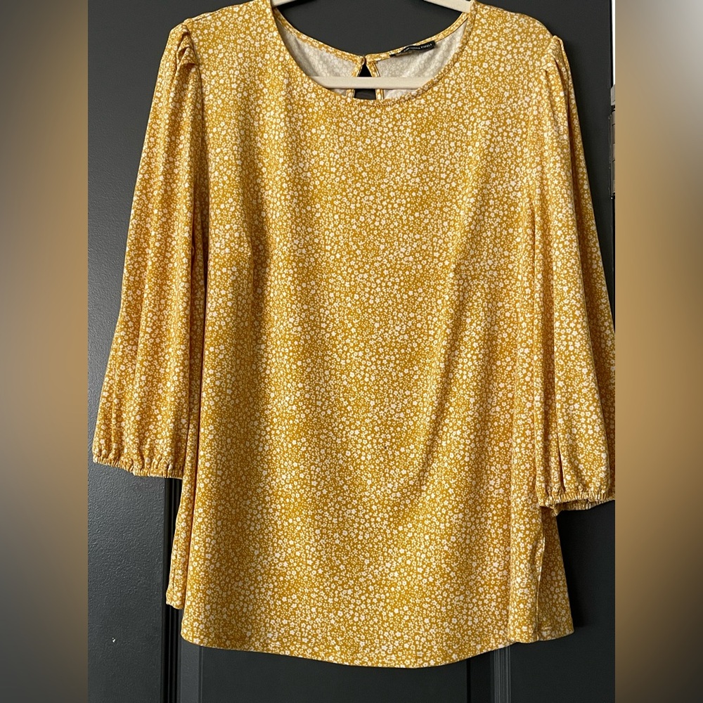 Adrianna Papell Yellow and White Floral Top